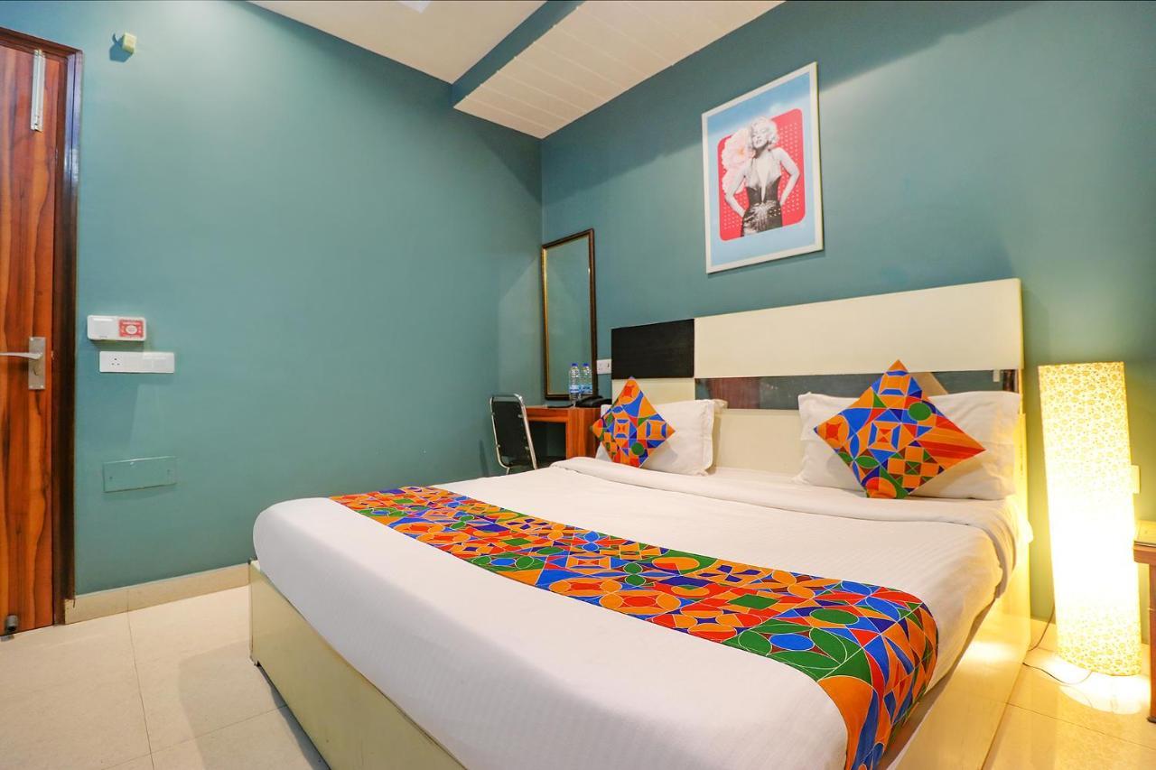 ทาวน์เฮาส์ 619 โรงแรม เชิร์ช เฮาส์ โรหิณี เดลี ภายนอก รูปภาพ