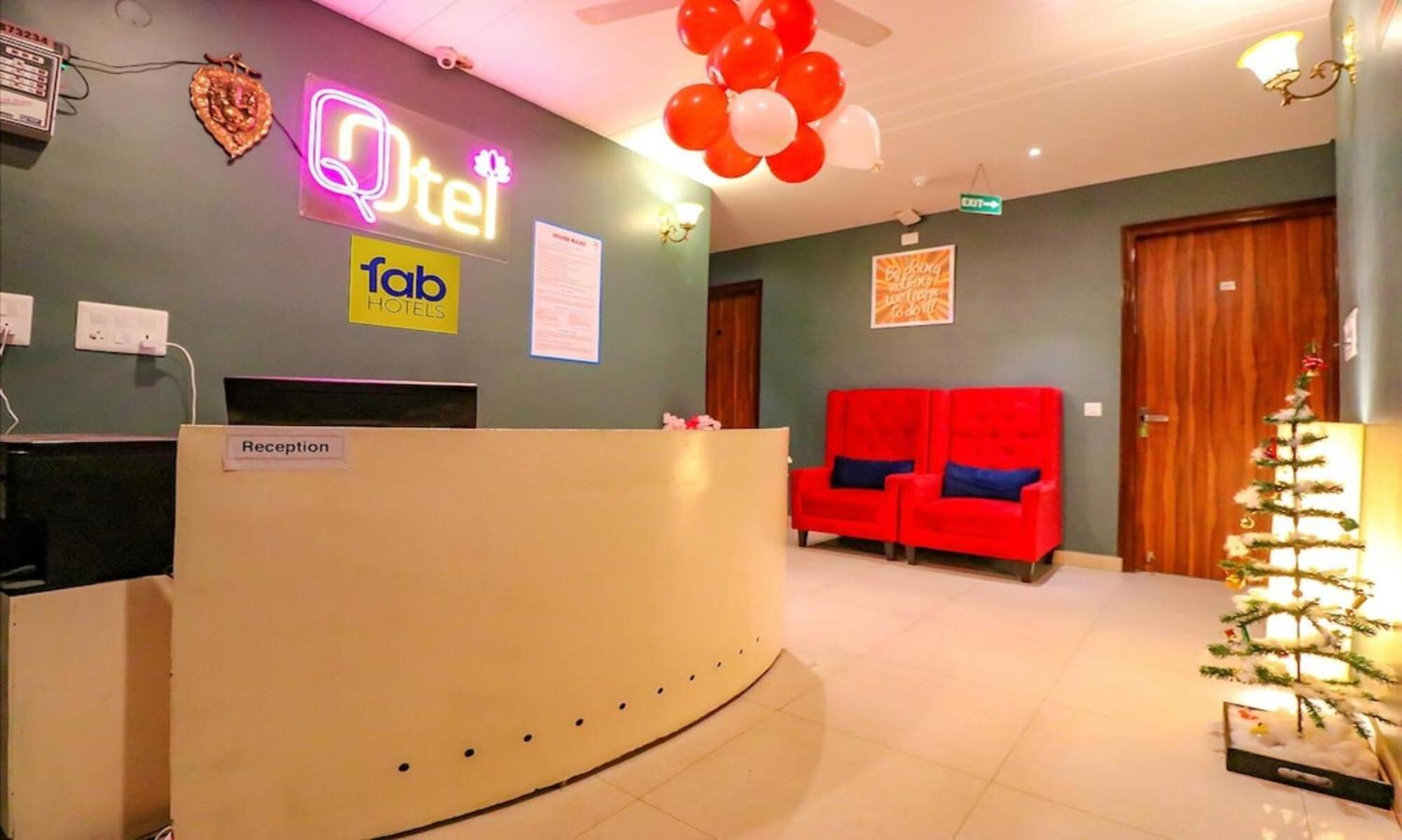ทาวน์เฮาส์ 619 โรงแรม เชิร์ช เฮาส์ โรหิณี เดลี ภายนอก รูปภาพ